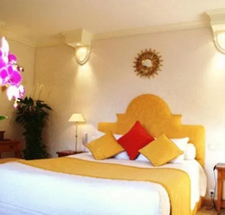 Hotell Manoir De Kertalg